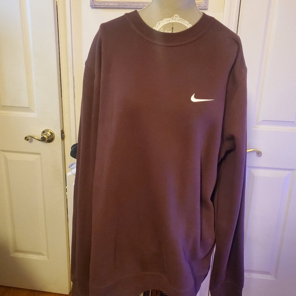 Nike Sweatshirt - Picture 4 of 11